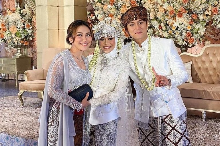 Jadi Penyanyi Dangdut Terkaya, Ada Lesty Kejora dan Ayu Ting Ting. (Foto: Penyanyi Dangdut Terkaya)