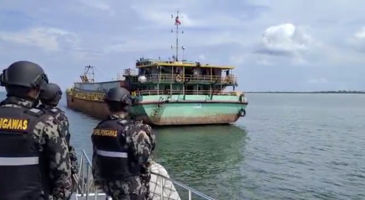 KKP mengambil langkah  tegas terhadap praktik pengelolaan ruang laut  ilegal yang dilakukan tidak sesuai ketentuan. (Foto: MNC Media)