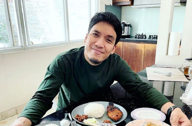 Desta memiliki beberapa sumber penghasilan. (Foto: Instagram Desta)