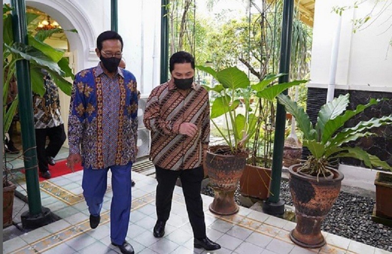 Duduk Bareng Sultan Hamengkubuwono X, Erick Bahas Tol hingga Candi Borobudur (Dok.Instagram/Okezone)