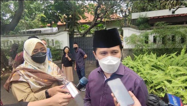 Kunjungi Rumah Duka, Wagub Jatim Cerita Jasa Arifin Panigoro Bagi Ekonomi RI. (Foto: MNC Media)