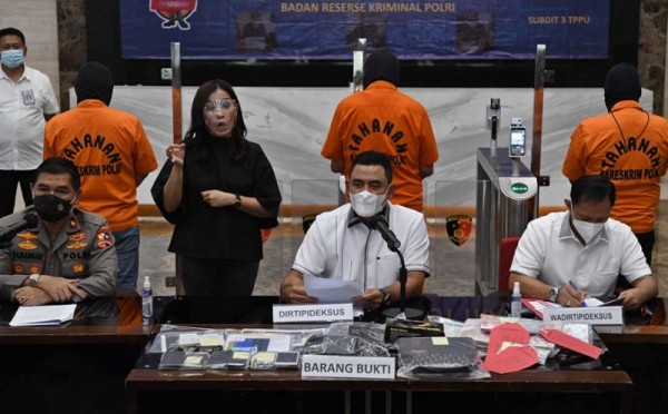Terkait Viral Blast, Bareskrim Sita Rp1,5 Miliar dari 3 Klub Sepakbola (FOTO: MNC Media)