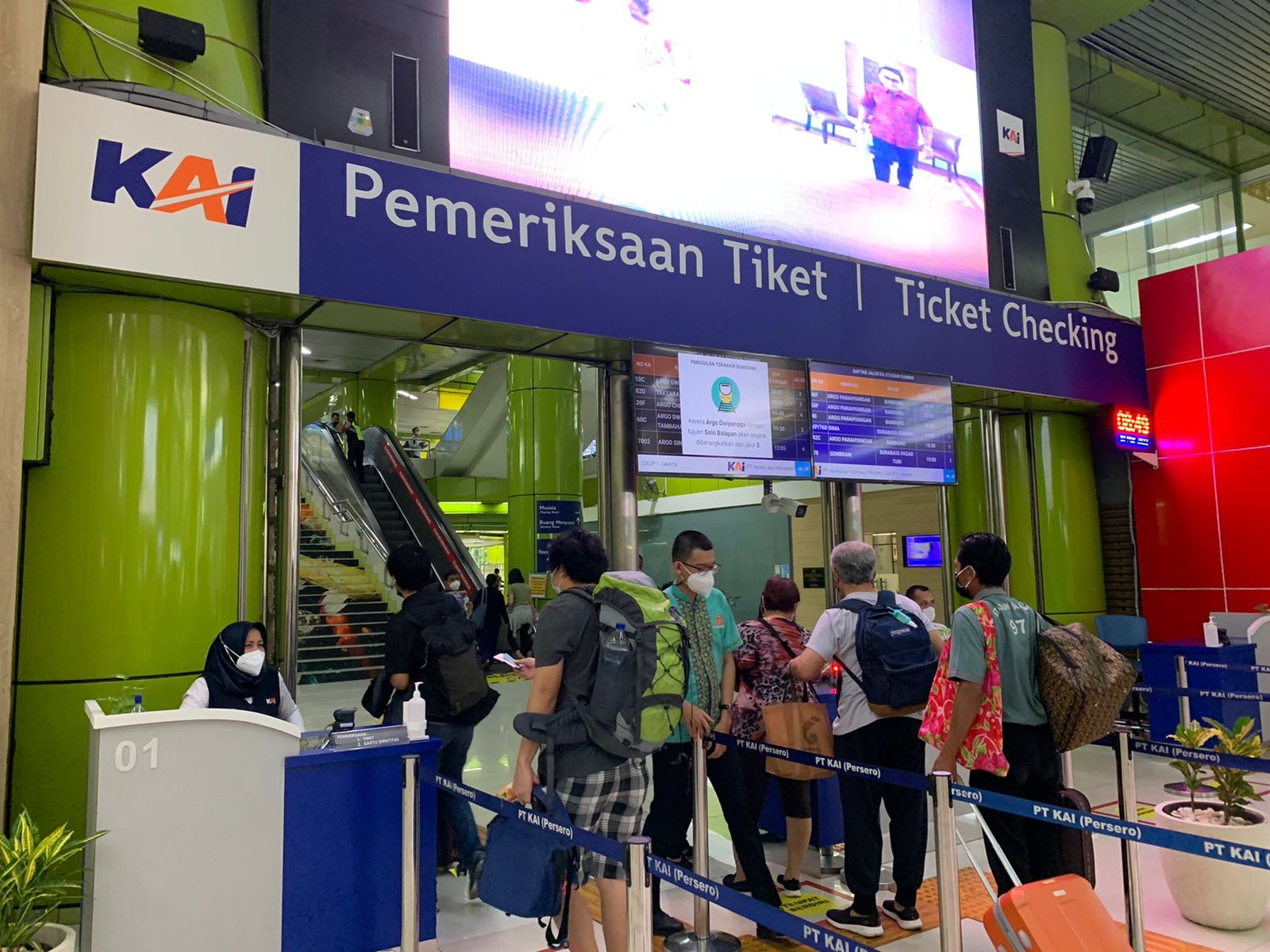 Naik KA Tak Perlu Antigen-PCR, Begini Kondisi Stasiun Gambir Pagi Ini (Dok.MNC)