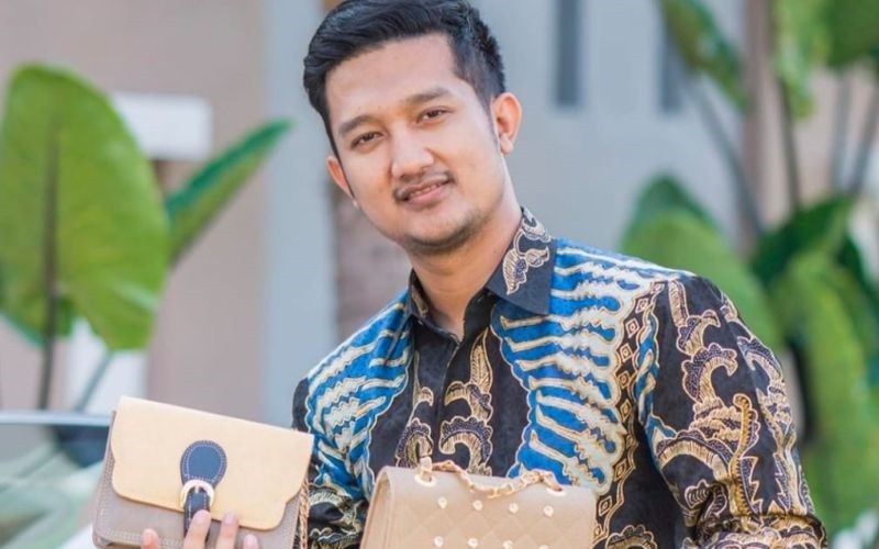 Sumber Kekayaan Tom Liwafa