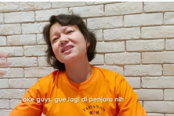Grace Tahir merupakan seorang pengusaha asal Indonesia dan direktur dari Mayapada Hospital.