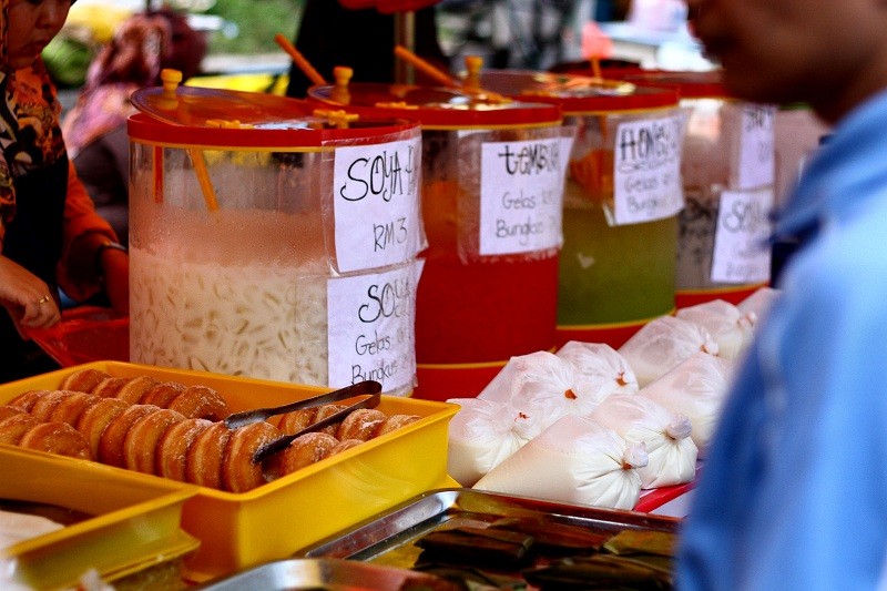 Bisa Jadi Ladang Cuan, Intip Deretan Peluang Bisnis Bulan Ramadhan 1443 H. (Foto: Peluang Bisnis Bulan Ramadhan 1443 H)