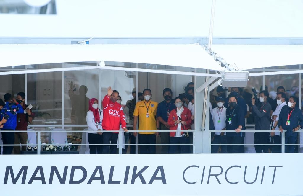 Intip Keseruan Jokowi Nonton MotoGP di Sirkuit Mandalika (FOTO: Biro Pers Sekretariat Presiden)