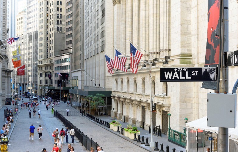 Wall Street Kompak Melemah, Merespon Komentar Jerome Powell Soal Inflasi (FOTO:MNC Media)