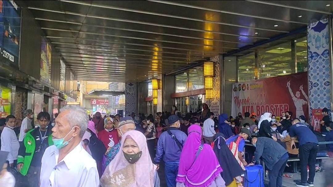 Awal Ramadan, Pasar Tanah Abang Dipadati Pengunjung (Dok.MNC)