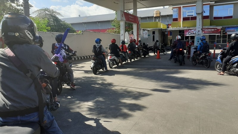 Sejak Harga Pertamax Naik, Omzet SPBU Turun Drastis. (Foto: MNC Media)
