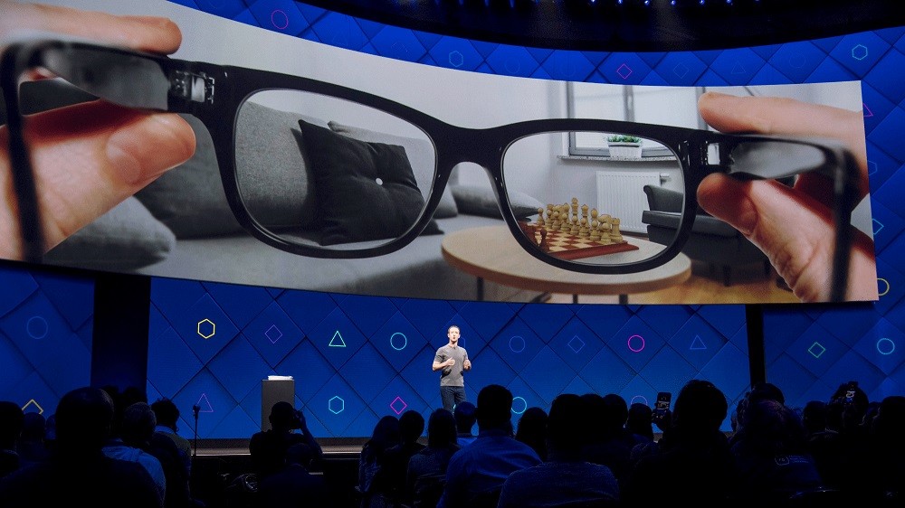 Meta diketahui sangat berambisi pada augmented reality (AR) serta metaverse.