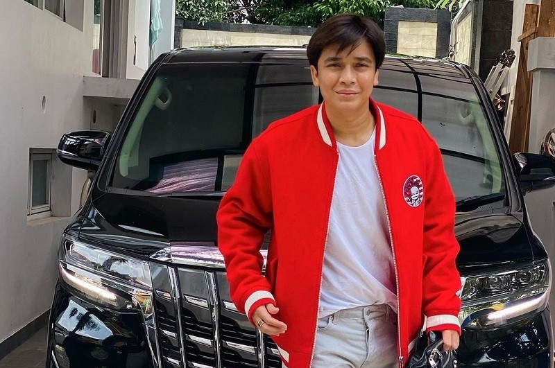 Jual Mobil ke Bos DNA Pro, Billy Syahputra Dipanggil Bareskrim (FOTO: MNC Media)