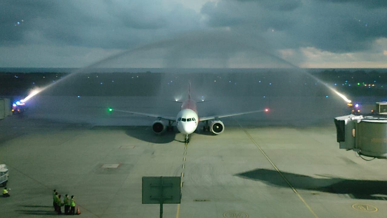 Air Asia dari Kuala Lumpur Mendarat, Bandara YIA Kembali Layani Penerbangan Internasional (Dok.MNC)