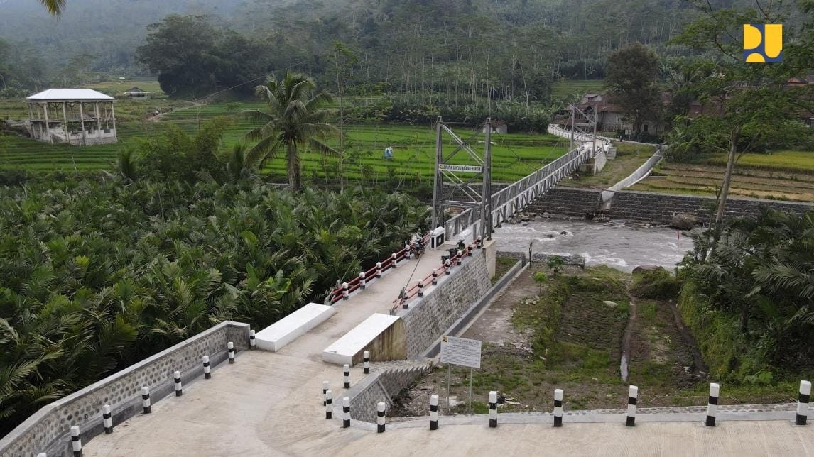 Tingkatkan Konektivitas, PUPR Garap Tiga Jembatan Gantung di Jateng (Dok.MNC)