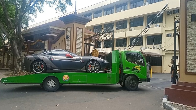 Supercar Ferrari Milik Indra Kenz Disita, Polri: Disatukan dengan Barbuk lain (Dok.MNC)