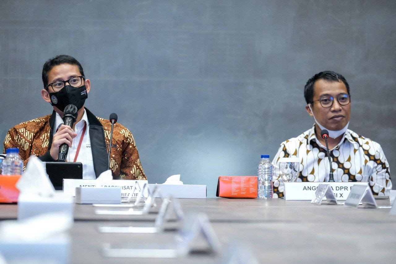 Sandiaga Uno mendorong kepala daerah menghadirkan event yang unggul dan berkualitas guna meningkatkan daya tarik wisata.