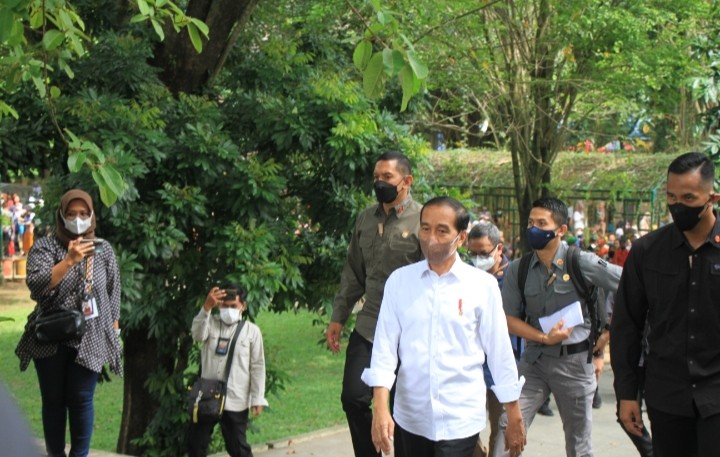 Jokowi Kisahkan Persahabatannya dengan Pers: Jalan Bareng ke Kampung, Pasar, hingga Nelayan. (Foto: MNC Media)