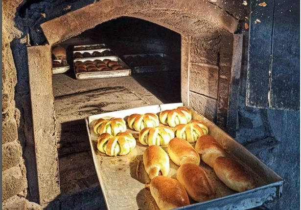 Siapa Pemilik Roti GO? Sebuah Toko Bersejarah di Purwokerto (Foto: Instagram/roti_go))