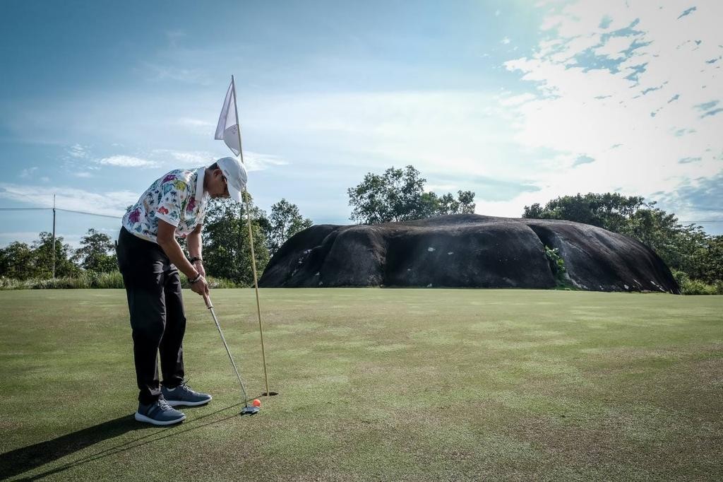 Sandiaga Bidik Pasar Malaysia & Singapura untuk Wisata Golf di Belitung. (Foto: MNC Media)