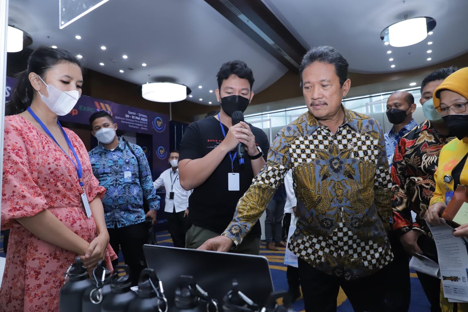 Menteri KKP panggil Persatuan Nelayan Pantura terkait pemasangan Pagar Laut di Tangerang.