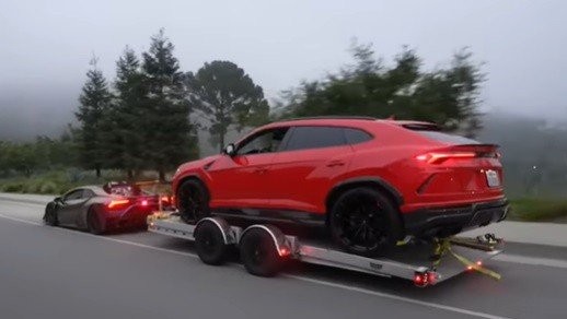Viral! Lamborghini Huracan Rp10 Miliar Dijadikan Mobil Derek (Foto: MNC Media)