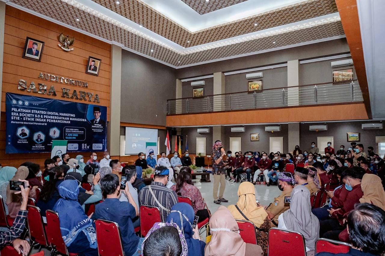 Anak Muda Antusias Garap Digital, Sandiaga Uno Ingatkan: Ciptakan Lapangan Kerja! (Foto: MNC Media)