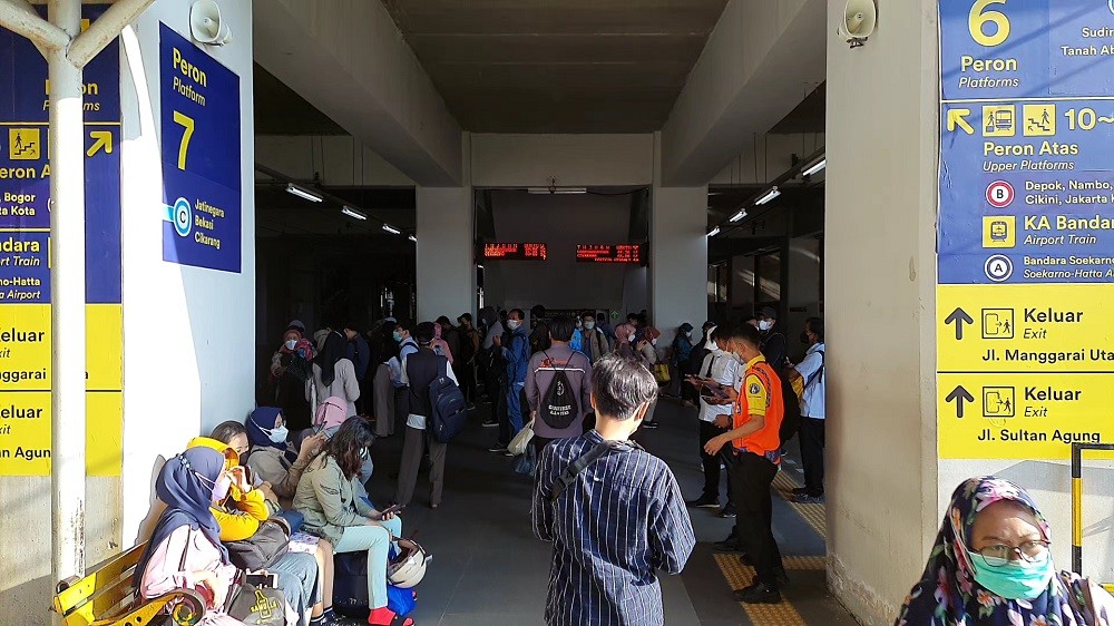 Jalur Arus Penumpang di Stasiun Manggarai Diubah Mulai 14 Oktober 2023. (Foto MNC Media)