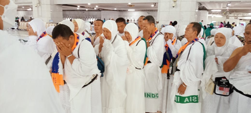 Jelang Keberangkatan ke Tanah Suci, Calon Jamaah Haji di Cimahi Lakukan PCR (FOTO:MNC Media)