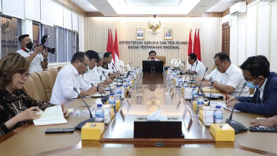 Intip Hari Pertama Kerja Menteri ATR Hadi Tjahjanto (FOTO: MNC Media)