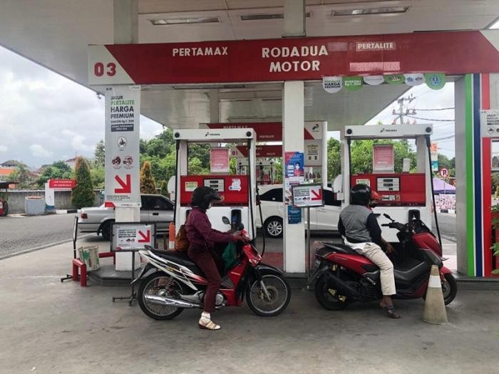 Jokowi Sebut Subsidi BBM Bengkak, Segini Harga Pertalite-Pertamax di Seluruh Indonesia. (Foto: MNC Media)