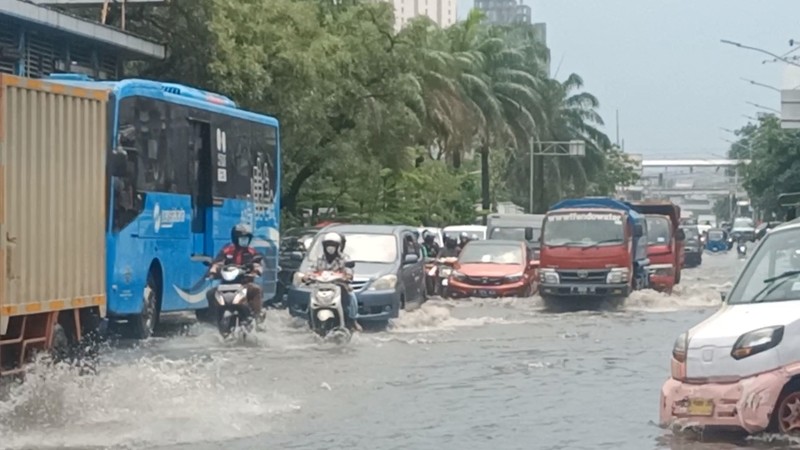 Diguyur Hujan Lebat, Sejumlah Jalan di Jakarta Utara Banjir  (Dok.MNC)