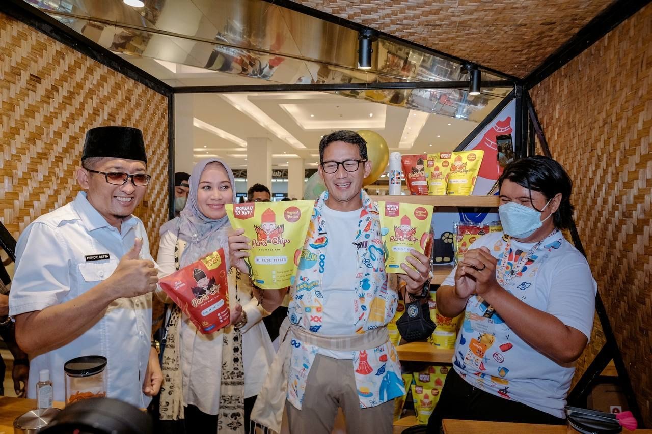 Sandiaga Ajak Generasi Muda Padang Manfaatkan Peluang Sektor Ekraf (FOTO: MNC Media)