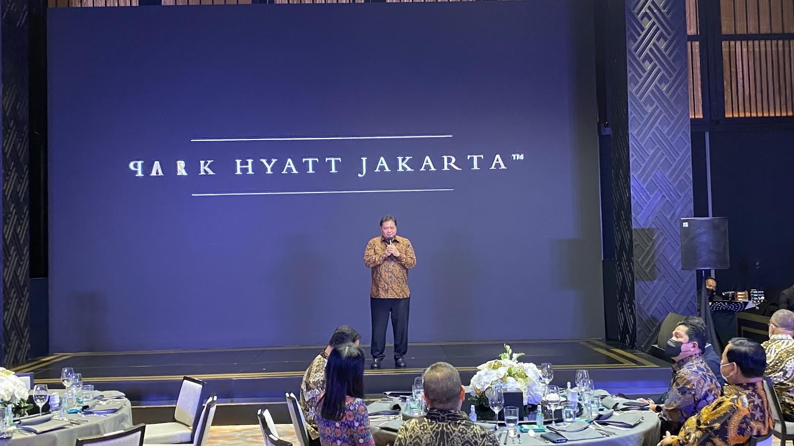 Rasakan Kamar Hotel Park Hyatt Jakarta, Airlangga: Pemandangannya Luar Biasa! (FOTO: MNC Media)