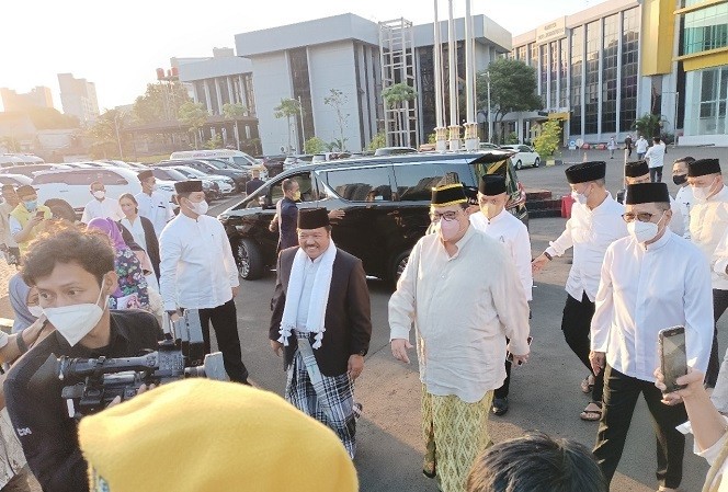 Menko Airlangga Ingatkan Sembelih Hewan Kurban Harus Sesuai SE Kementerian Pertanian dan MUI. (Foto: Carlos Roy/ MNC Media)
