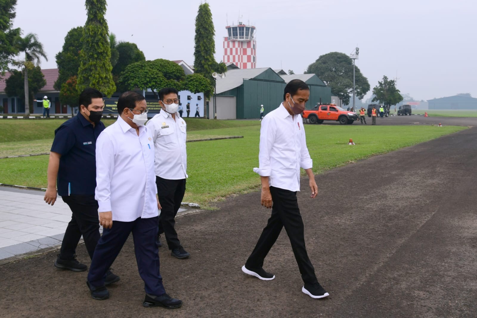 Presiden Joko Widodo bertolak menuju Kabupaten Subang, Provinsi Jawa Barat, untuk melakukan kunjungan kerja.