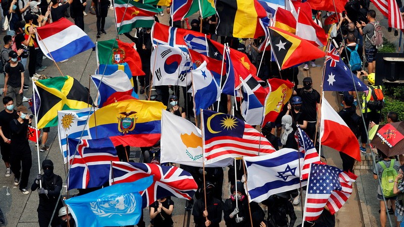 Terkuak, Ini Alasan Kenapa Tidak Ada Bendera Negara Warna Ungu. (Foto: MNC Media)