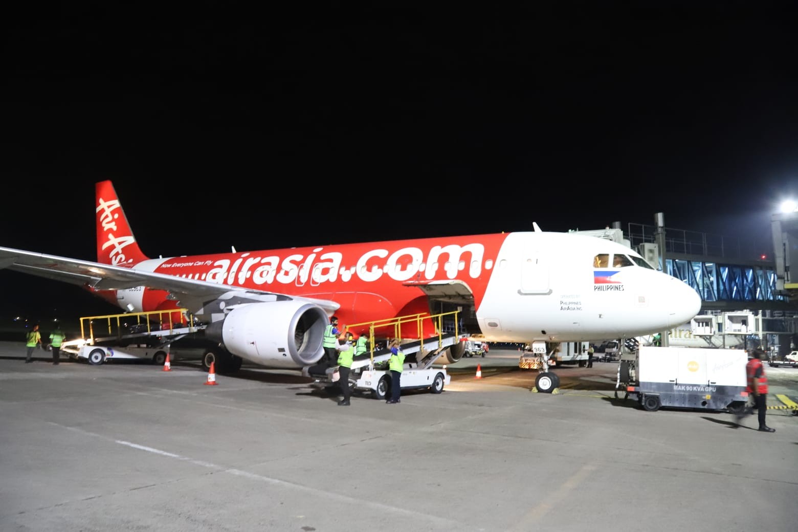 Angkut 139 Penumpang, Philippines AirAsia Mendarat Perdana di Bandara Ngurah Rai Bali (FOTO:MNC Media)