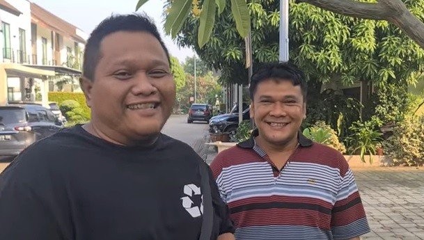 Bahagianya Bos PO Haryanto Lihat Anak Buah Bisa Beli Rumah dan Mobil (FOTO: Screenshot Youtube Rian Mahendra)