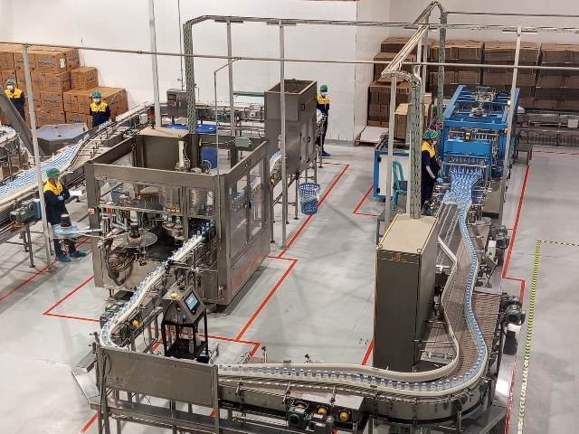 Pabrik Air Zamzam Mampu Produksi 10 Ribu Botol per Jam, Begini Prosesnya! (Foto: MNC Media)