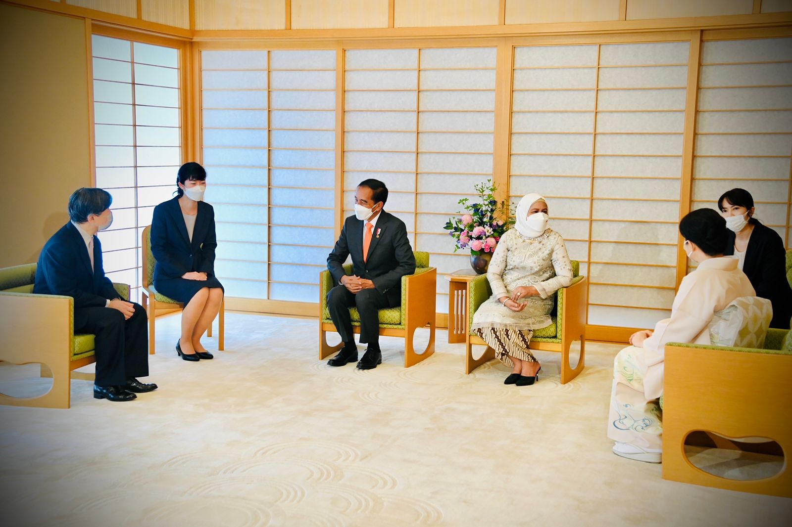 Sambangi Istana Kekaisaran Jepang, Presiden Jokowi Disambut Kaisar Naruhito (Foto: Ist)