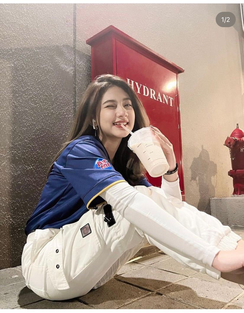 Tarif Endorsement Neng Lidiawaty, BA Esport yang Meraih Ratusan Juta Rupiah. (FOTO : Instagram @n.lidiawaty)