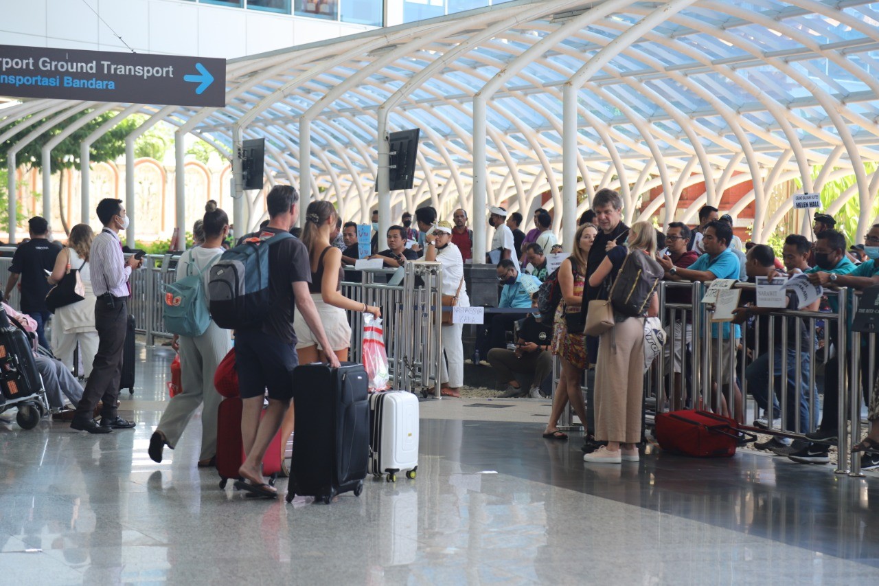 Penumpang pesawat dari rute luar negeri ke Bali mencapai 518.620 orang sepanjang Juli 2022.