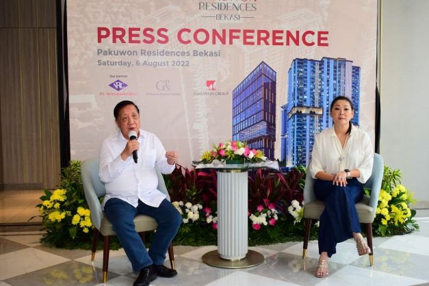 Direktur Pakuwon Group, Ivy Wong (kanan) dalam konferensi pers di Bekasi, Sabtu (6/8/2022). Foto: MPI/Advenia