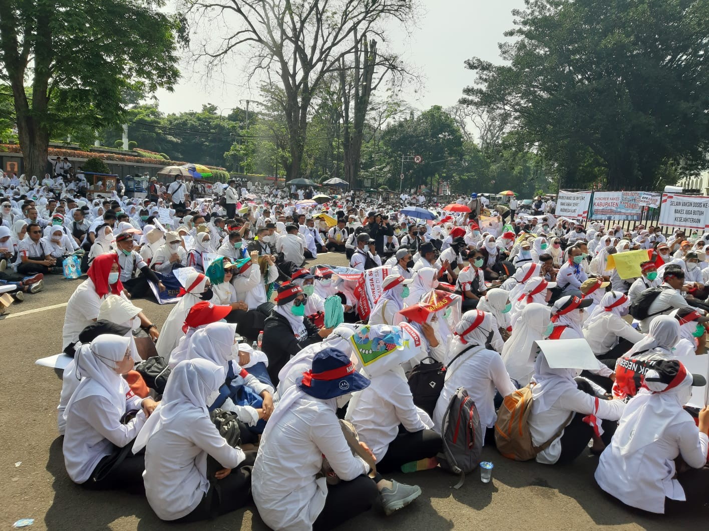 Nasib Pegawai Honorer di Ujung Tanduk, Ini Solusi dari Ridwan Kamil. (Foto: Agung Bakti Sarasa/MNC Media)