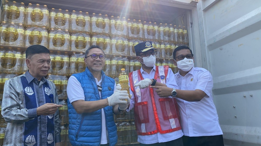 hari ini, Kamis (11/8) melepas minyak goreng merek MINYAKITA ke Papua, Maluku, Kupang, hingga Marauke