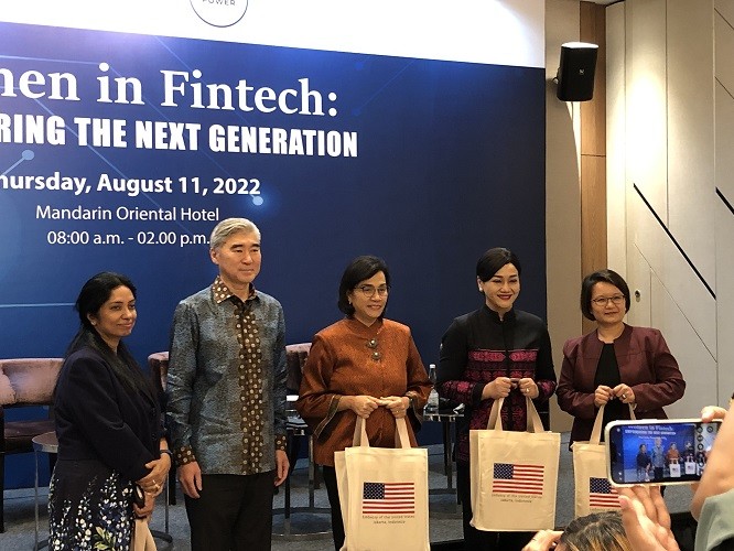 OJK Nilai Perkembangan Fintech Bantu Tingkatkan Literasi Keuangan Perempuan. (Foto: MNC Media)