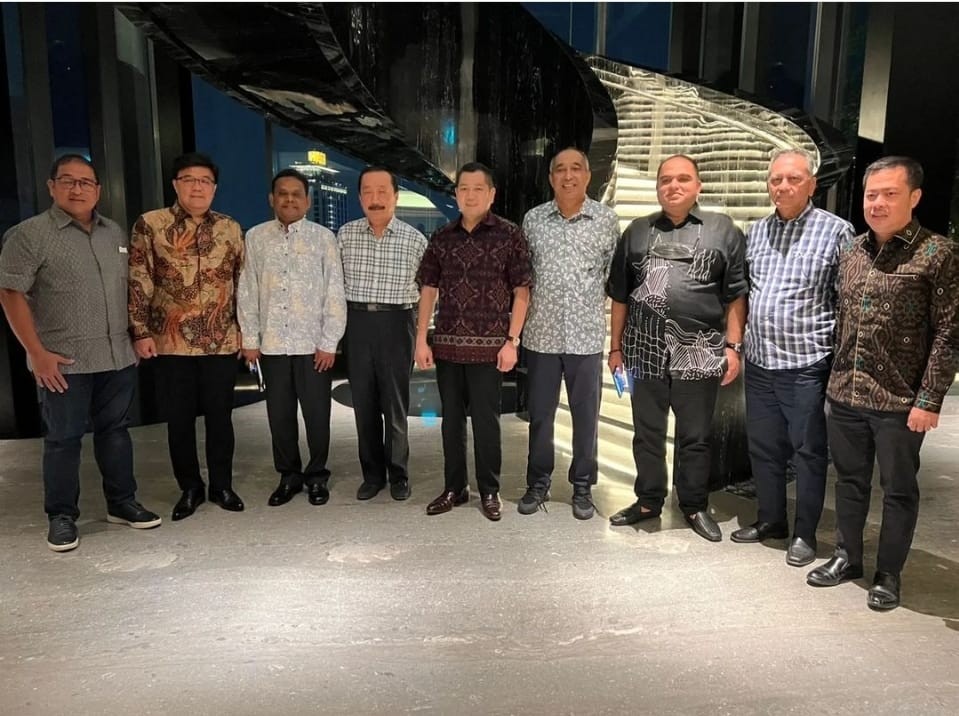 Executive Chairman MNC Group Hary Tanoesoedibjo (HT) menjajaki kerja sama dengan Founder & Chairman Berjaya Group Tan Sri Vincent Tan.