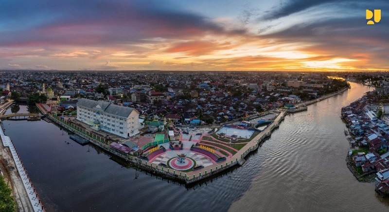 KemenPUPR telah menyelesaikan penataan kawasan kumuh Kelayan Barat di Kota Banjarmasin, Kalimantan Selatan.