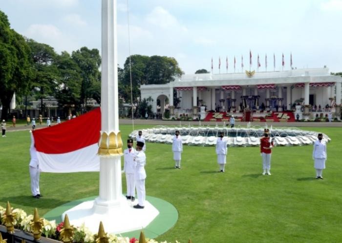 4 Ribu Orang Hadiri Upacara Penurunan Bendera di Istana Merdeka (Foto: Ist)