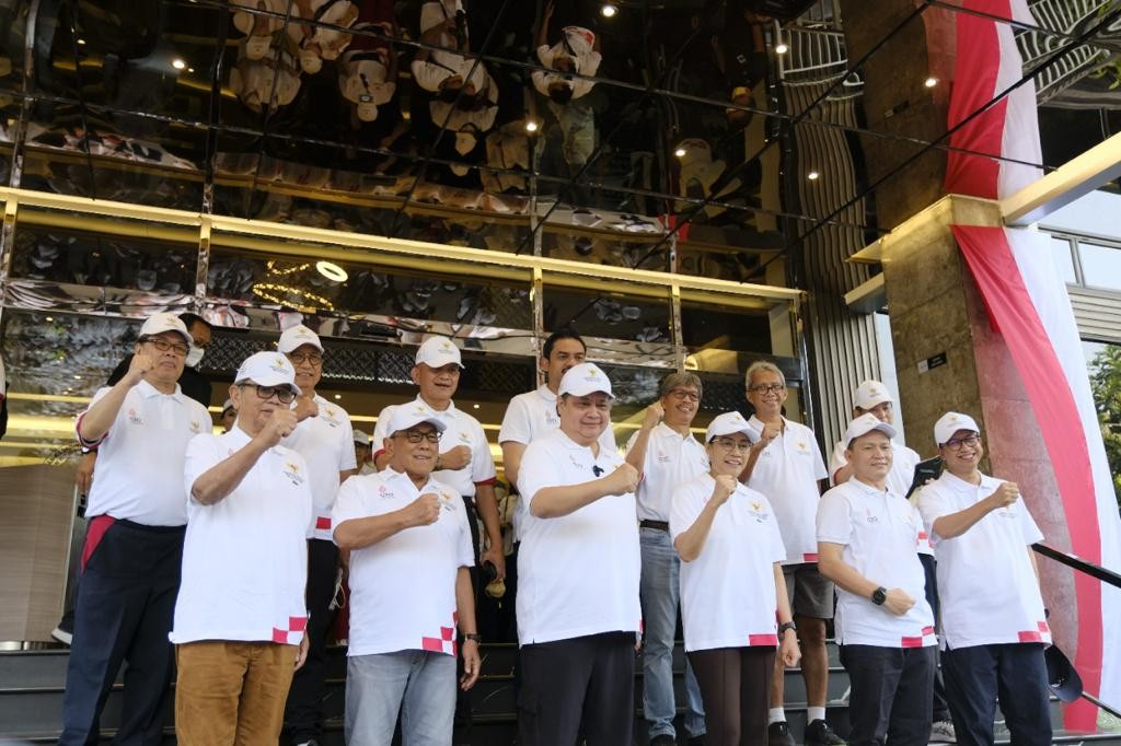 Rayakan HUT ke-56 Kemenko Perekonomian, Airlangga Gaungkan Semangat Pulih Lebih Cepat Bangkit Lebih Kuat. (Foto: Dok Kemenko Perekonomian)